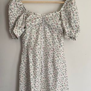 White Floral Puff Sleeve Dress